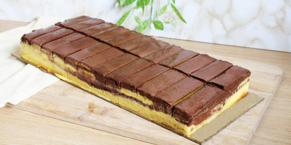 Torta_Abuela_Fatiada_com_fundo.jpg